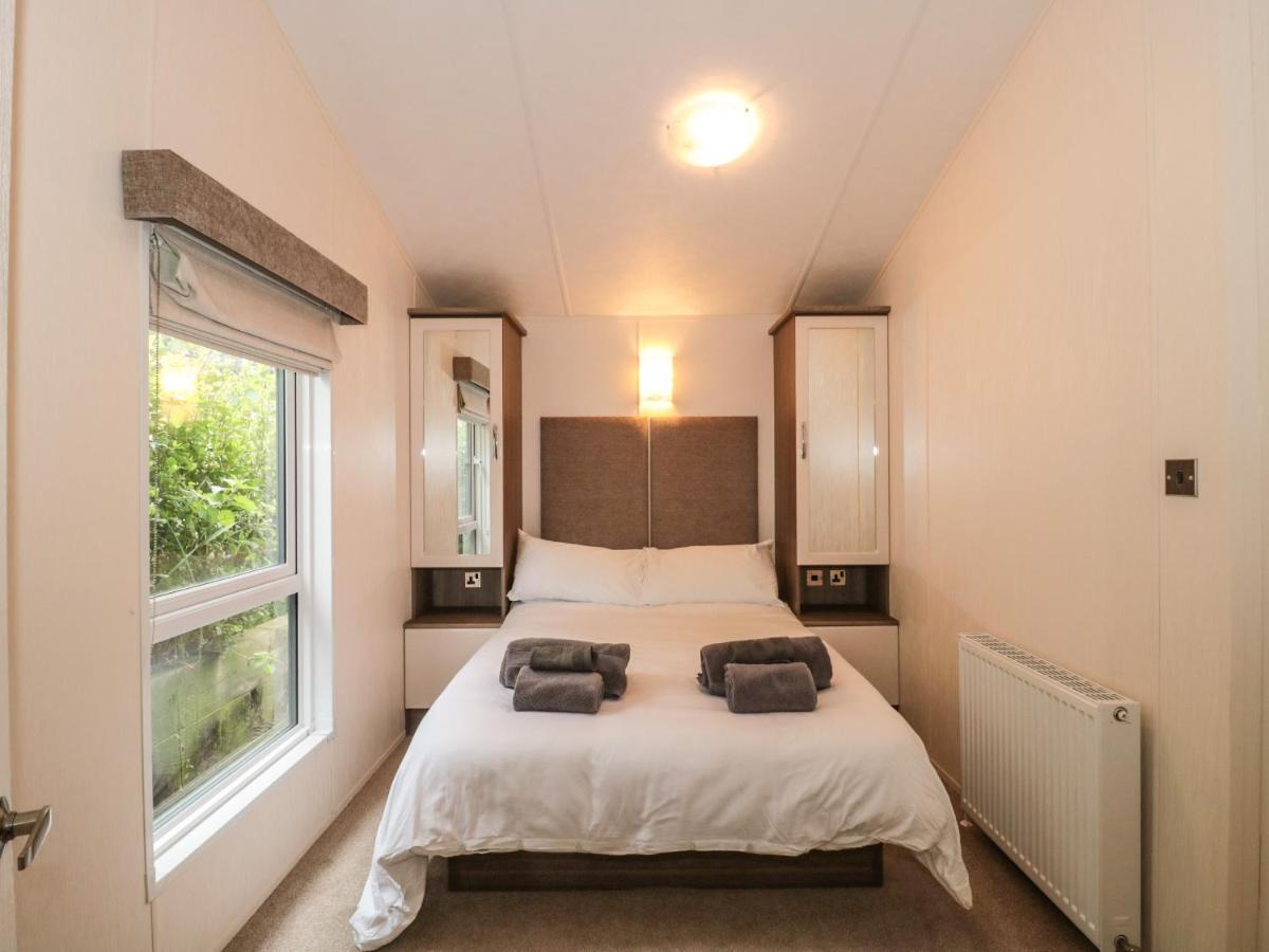 Amethyst Lodge Лимингтън Екстериор снимка